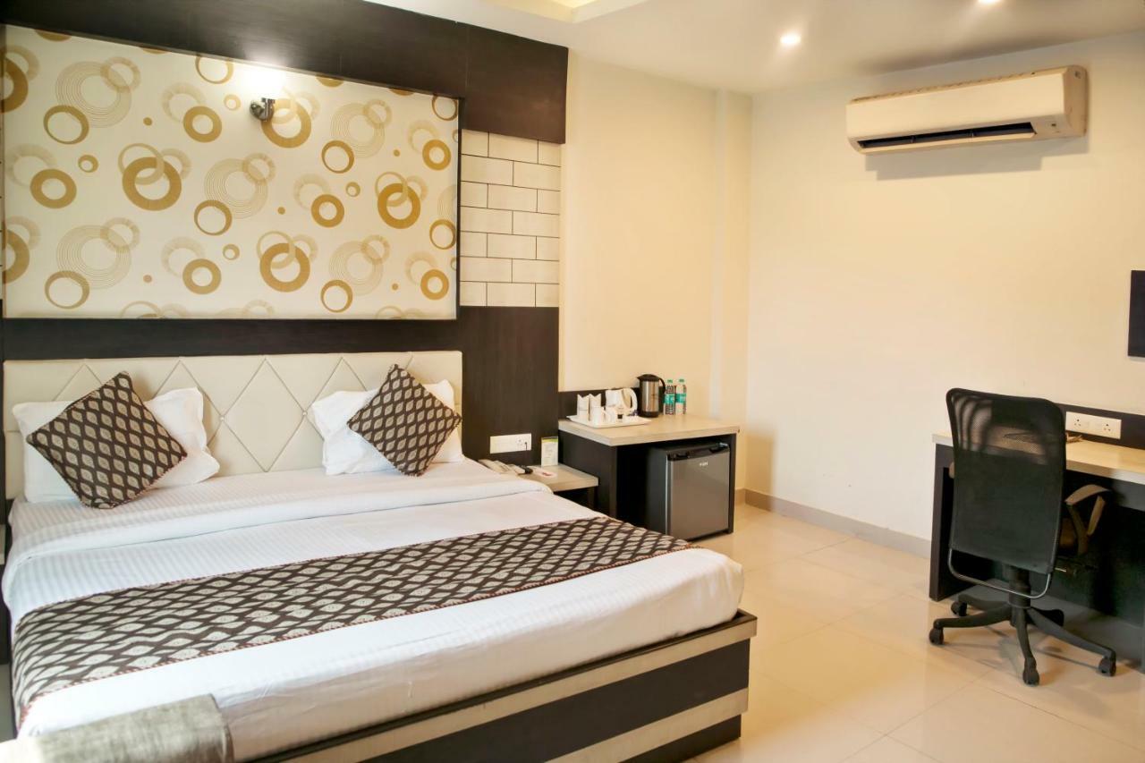 Ganges Grand Hotel Varanasi Eksteriør billede